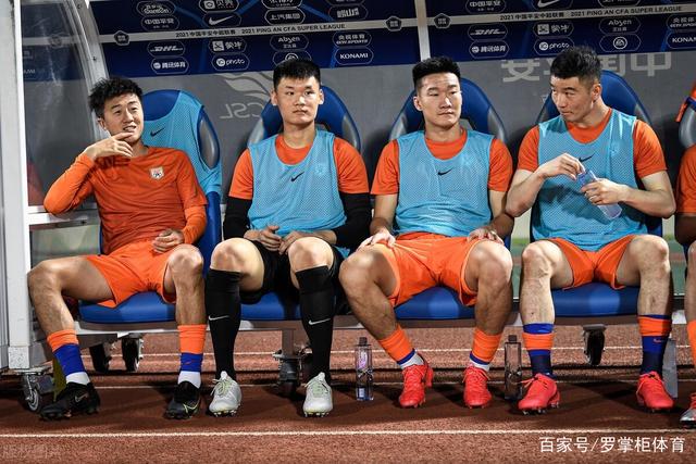 82比78！中国男篮全队评价：年轻球员敢打敢拼，主教练用人灵活！